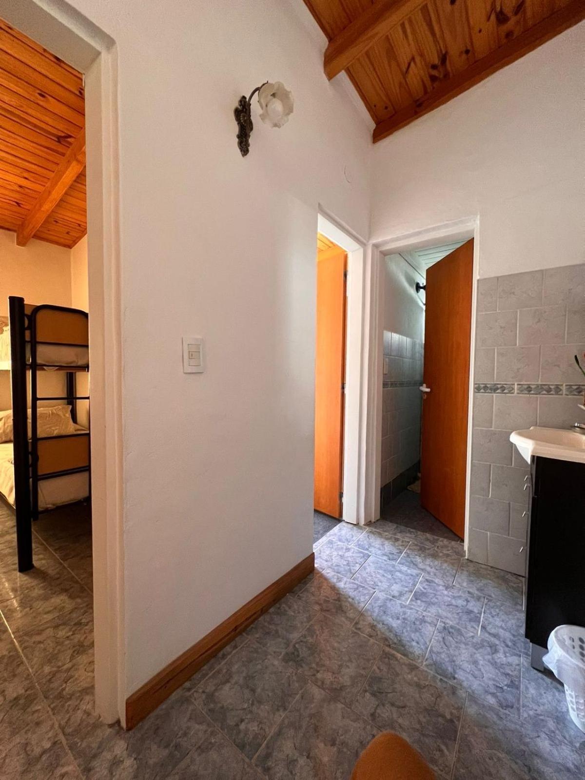 לאס גרוטאס Hosteria Isabel Departamentos Y Habitaciones Con Bano Privado חדר תמונה