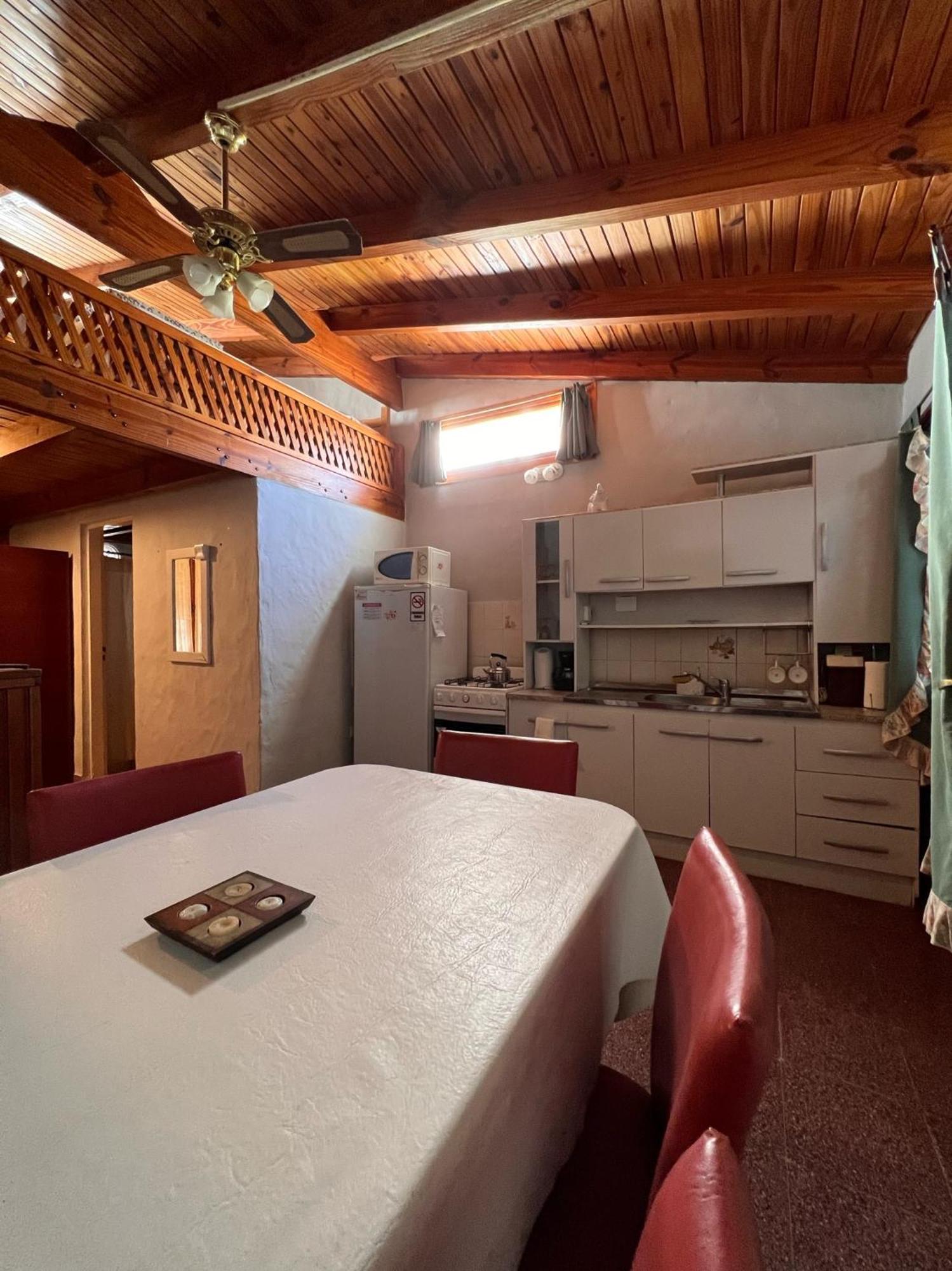 לאס גרוטאס Hosteria Isabel Departamentos Y Habitaciones Con Bano Privado חדר תמונה